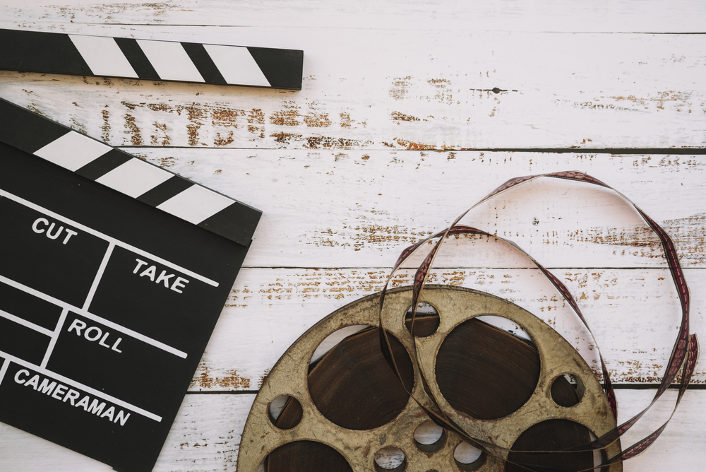 bobine de film et clip clap de cinéma